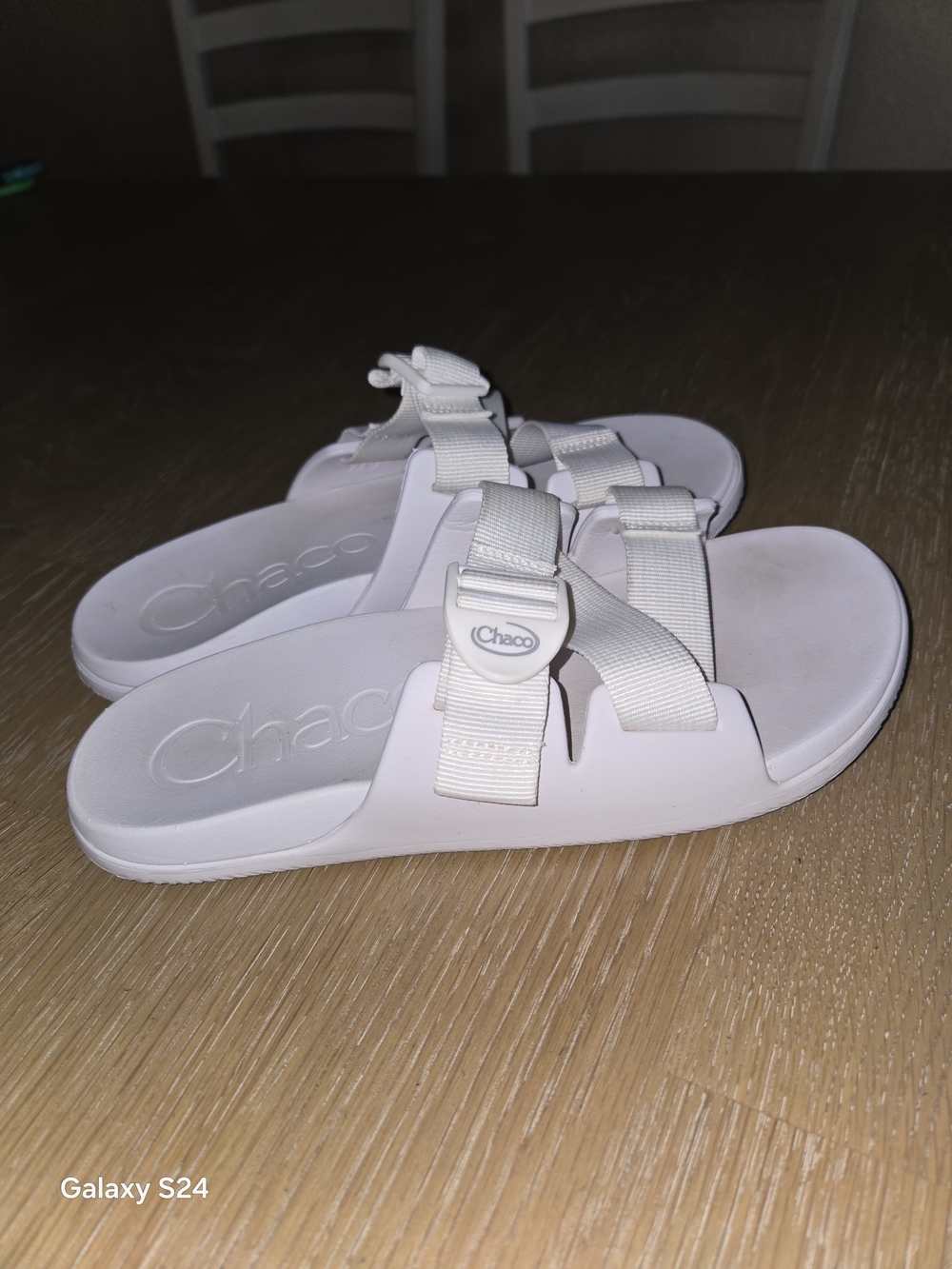 Chaco Womens Sz 8 White Slide Sandals with Adjustable Straps